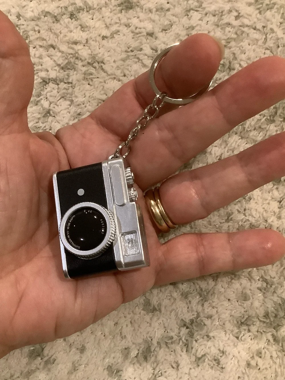 Vintage-Style Black & Silver Mini Camera Keychain Bag Charm NWT 4”